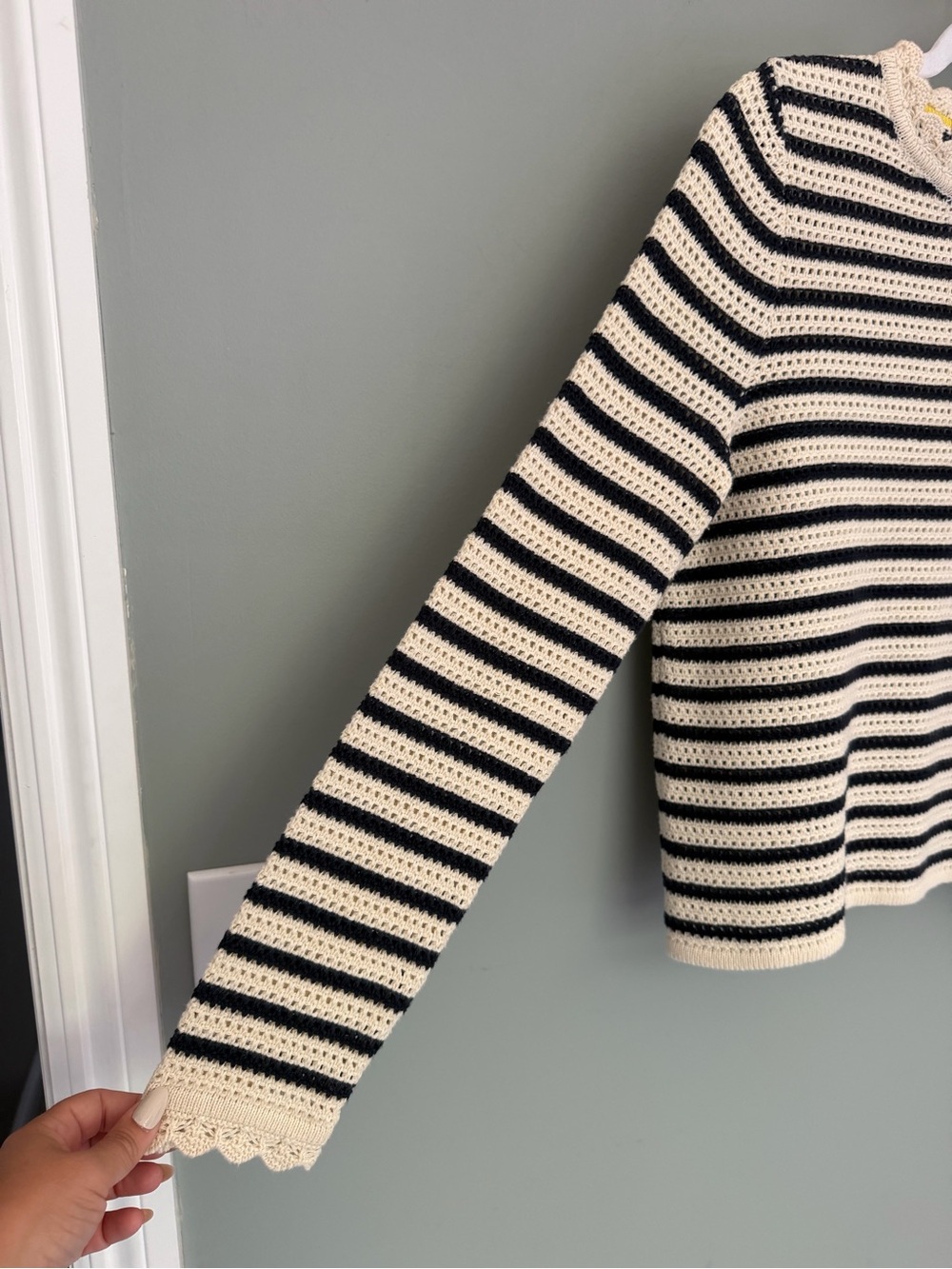 Boden 100% Cotton Scallop Neck Crochet Navy Cream Long Sleeve Knit Sweater - Picture 5 of 17